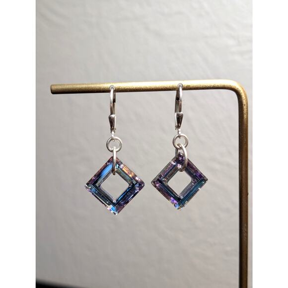925 Sterling Silver Square Shape Austrian Crystal Drop Lever Back Earrings - Picture 5 of 6